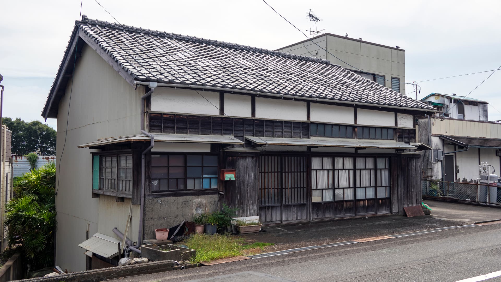 空き家の撤去 | 愛知県名古屋周辺の解体工事なら寿工務店株式会社